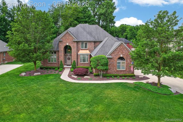 34380 Dante Drive, Chesterfield Township, MI 48047