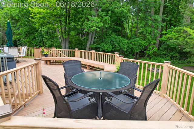 34380 Dante Drive, Chesterfield Township, MI 48047