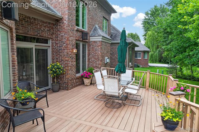 34380 Dante Drive, Chesterfield Township, MI 48047