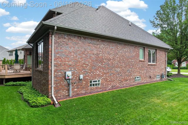 34380 Dante Drive, Chesterfield Township, MI 48047