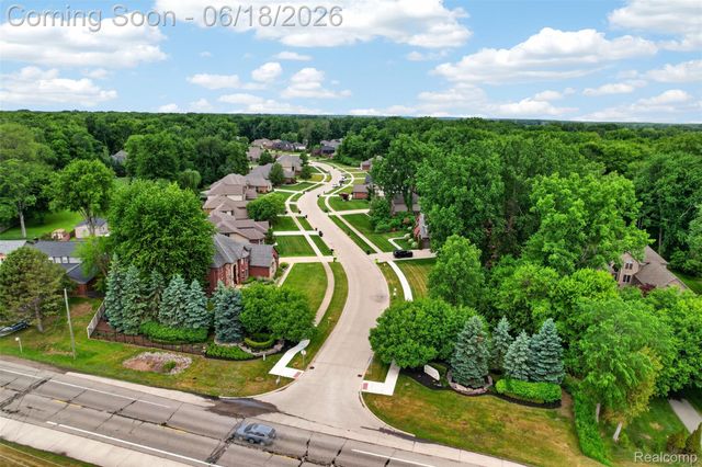 34380 Dante Drive, Chesterfield Township, MI 48047