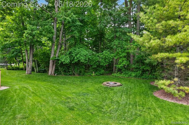 34380 Dante Drive, Chesterfield Township, MI 48047