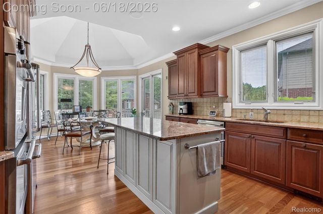 34380 Dante Drive, Chesterfield Township, MI 48047