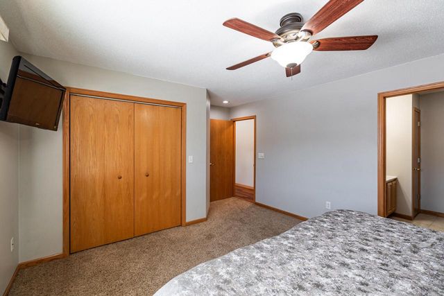 315 Cypress Circle LANE, Holmen, WI 54636