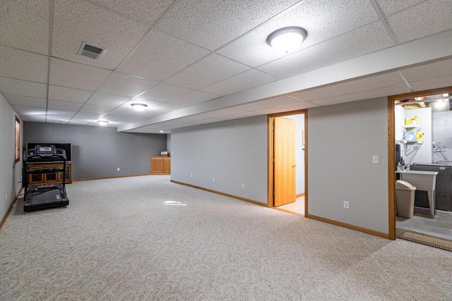 315 Cypress Circle LANE, Holmen, WI 54636