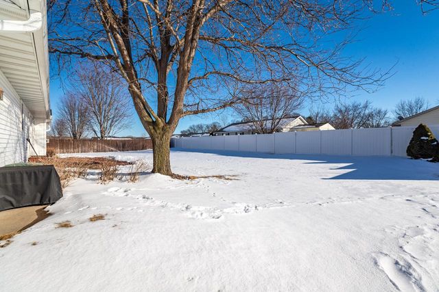 315 Cypress Circle LANE, Holmen, WI 54636