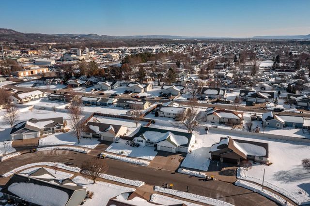 315 Cypress Circle LANE, Holmen, WI 54636