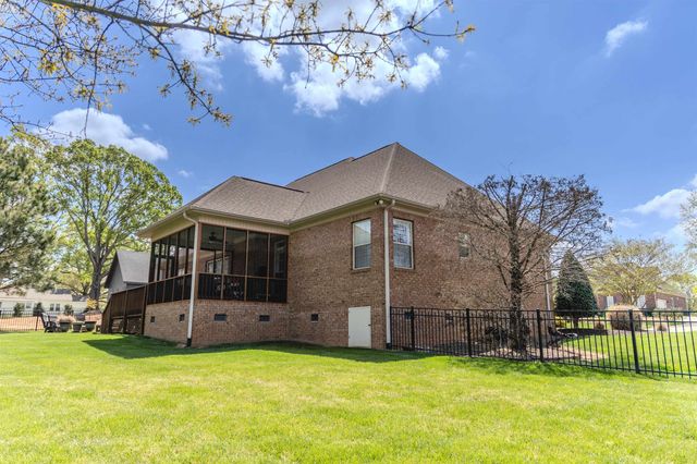 112 Conamara Lane, Woodruff, SC 29388