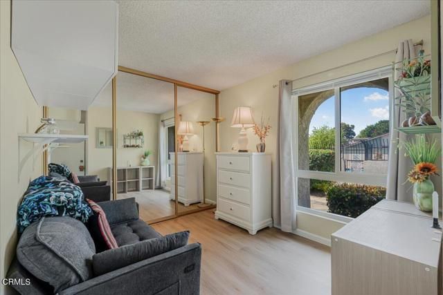 550 Holly Avenue, Oxnard, CA 93036