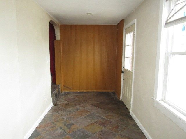 71 Barry St, Allentown, PA 15203
