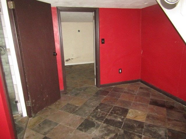 71 Barry St, Allentown, PA 15203