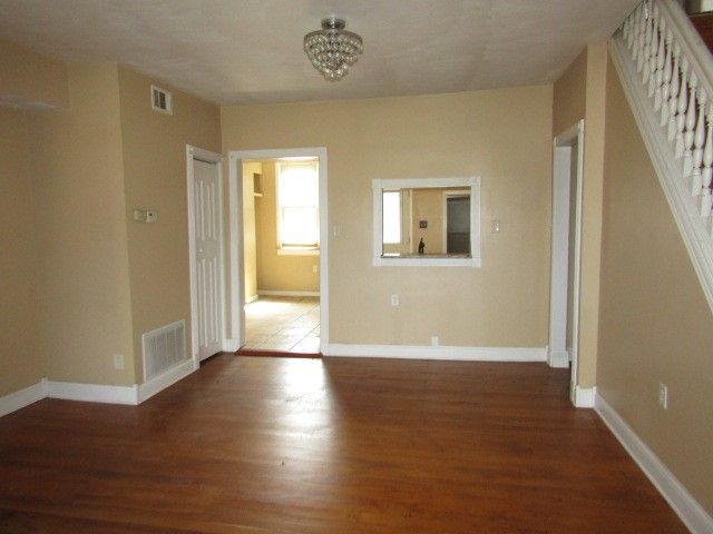 71 Barry St, Allentown, PA 15203
