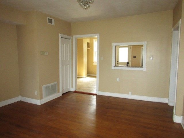 71 Barry St, Allentown, PA 15203