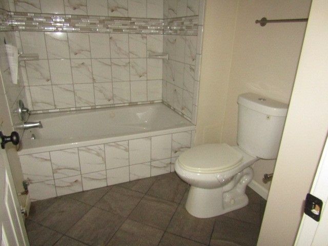 71 Barry St, Allentown, PA 15203