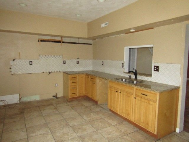 71 Barry St, Allentown, PA 15203