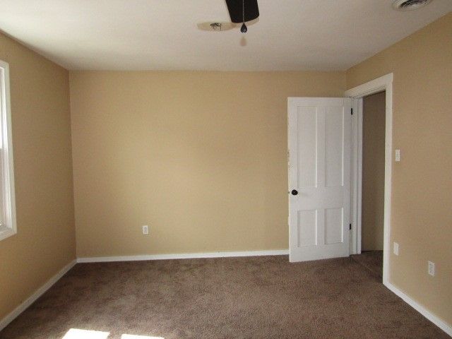 71 Barry St, Allentown, PA 15203