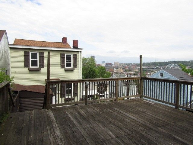 71 Barry St, Allentown, PA 15203