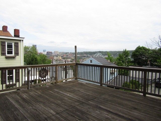 71 Barry St, Allentown, PA 15203