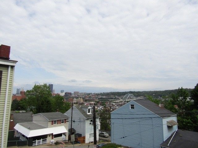 71 Barry St, Allentown, PA 15203