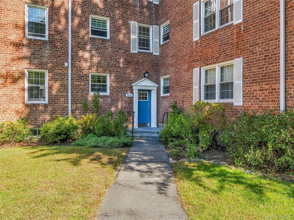 751 N Broadway 3C, Hastings-on-hudson, NY 10706 — photo 2