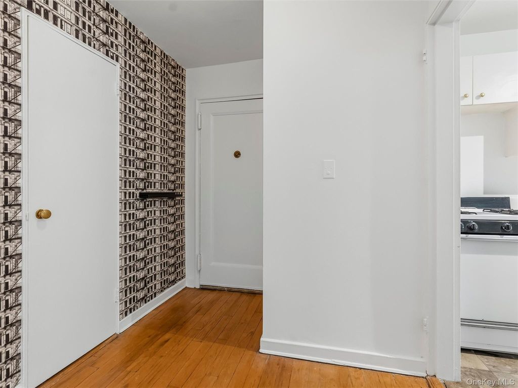 751 N Broadway 3C, Hastings-on-hudson, NY 10706 — photo 3