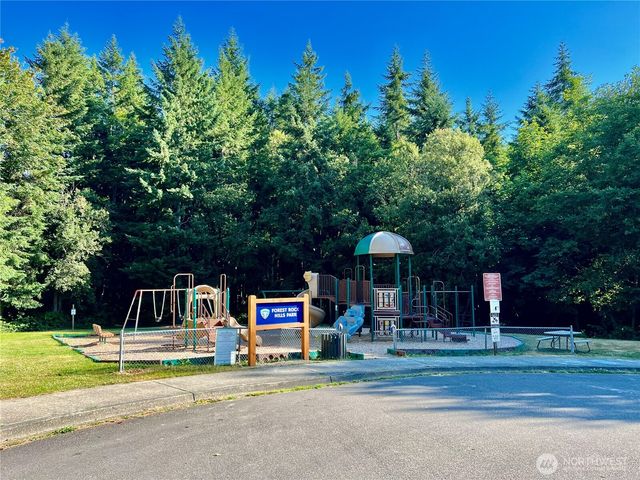 1257 Cameo Court NE, Poulsbo, WA 98370