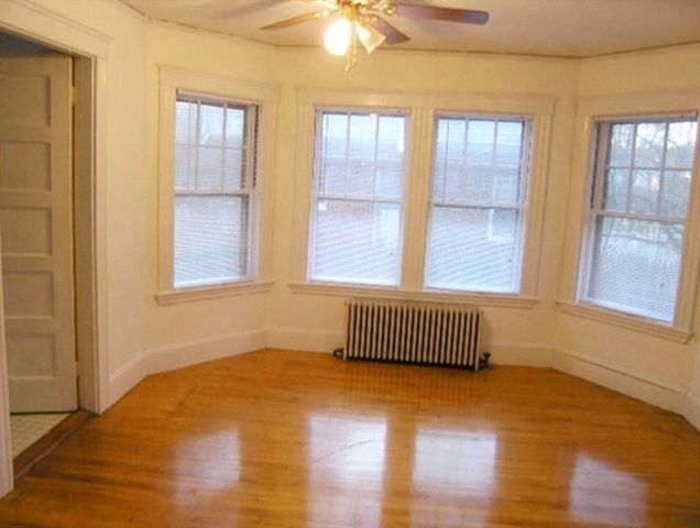 31 Lantern Lane, Wellesley, MA 02481