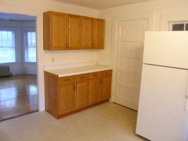 31 Lantern Lane, Wellesley, MA 02481