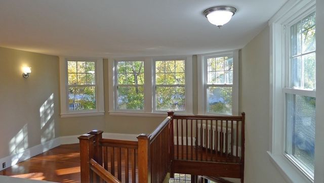 31 Lantern Lane, Wellesley, MA 02481