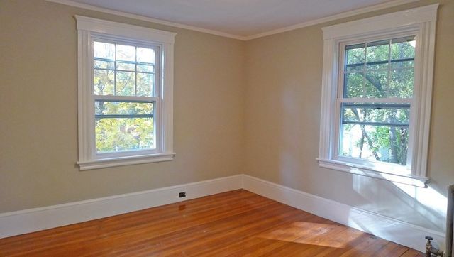31 Lantern Lane, Wellesley, MA 02481