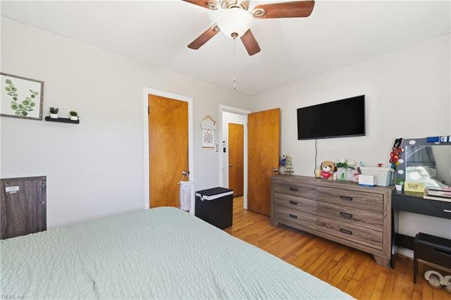 9 Gay DR, Newport News, VA 23606