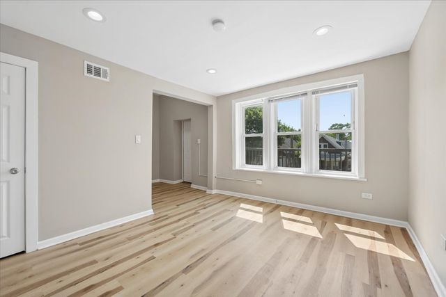 545 N Drake Avenue 2, Chicago, IL 60624