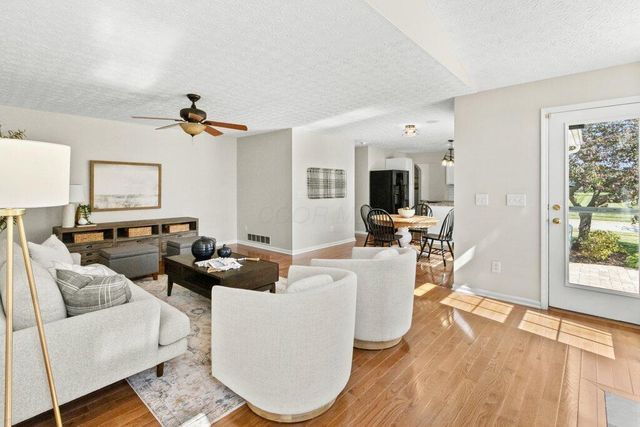 3172 Goodman Meadows Drive, Hilliard, OH 43026