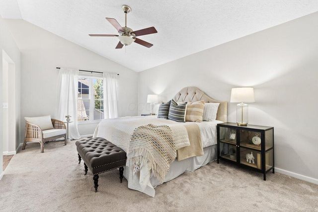3172 Goodman Meadows Drive, Hilliard, OH 43026