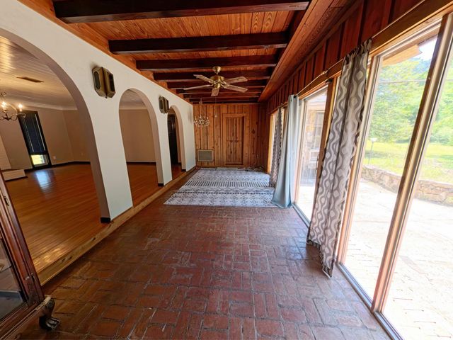 2575 Old Highway 24, Hattiesburg, MS 39402