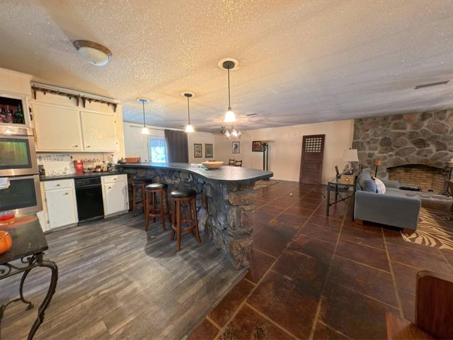 2575 Old Highway 24, Hattiesburg, MS 39402
