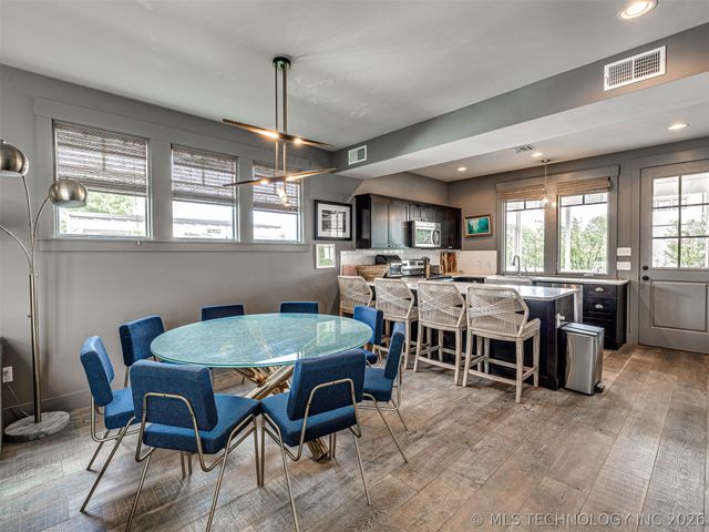 29 Boardwalk Street D, Carlton Landing, OK 74432