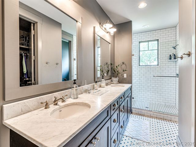 29 Boardwalk Street D, Carlton Landing, OK 74432