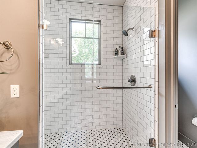 29 Boardwalk Street D, Carlton Landing, OK 74432