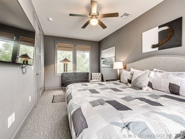 29 Boardwalk Street D, Carlton Landing, OK 74432