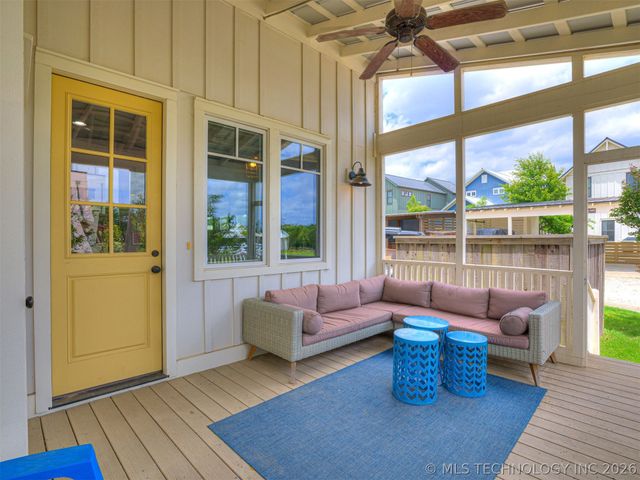 29 Boardwalk Street D, Carlton Landing, OK 74432