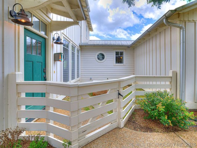 29 Boardwalk Street D, Carlton Landing, OK 74432
