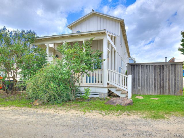 29 Boardwalk Street D, Carlton Landing, OK 74432