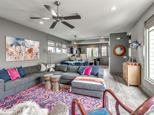 29 Boardwalk Street D, Carlton Landing, OK 74432