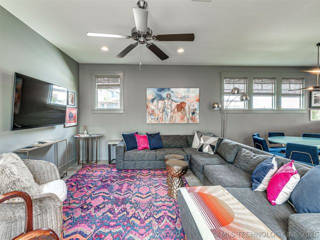 29 Boardwalk Street D, Carlton Landing, OK 74432