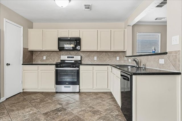 11411 Seven Sisters Drive, Tomball, TX 77375