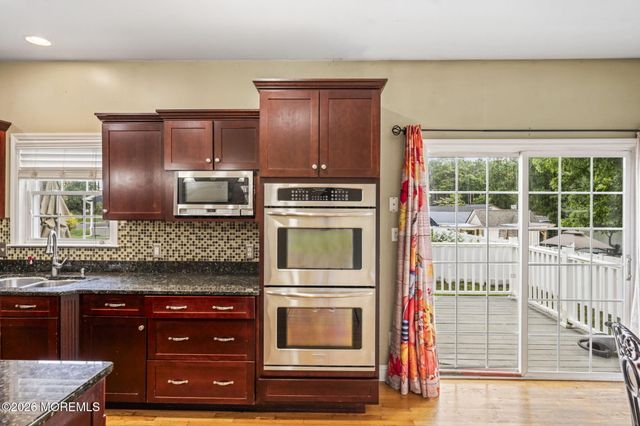 528 Vanderbilt Avenue, Bayville, NJ 08721
