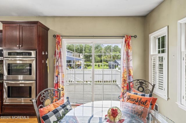 528 Vanderbilt Avenue, Bayville, NJ 08721
