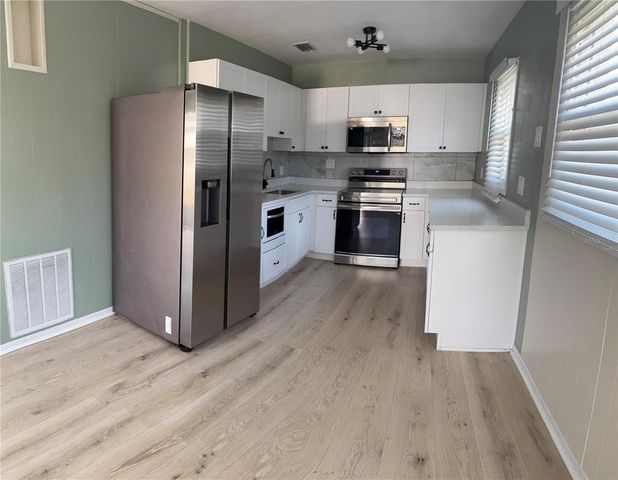 7661 18TH WAY N 1, St Petersburg, FL 33702