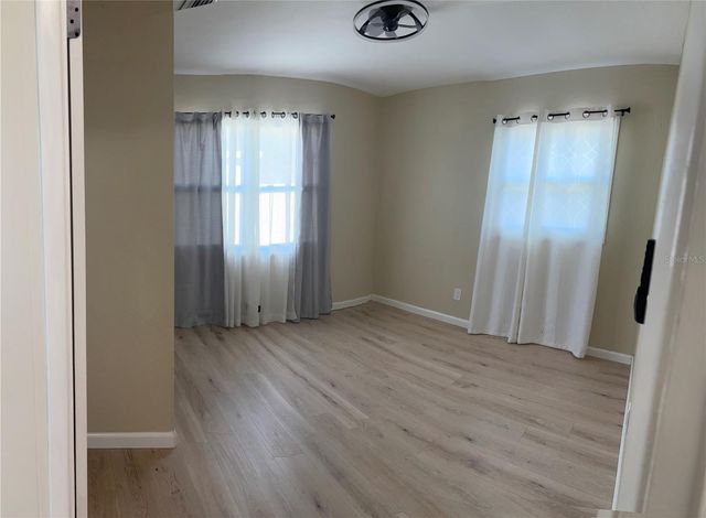 7661 18TH WAY N 1, St Petersburg, FL 33702